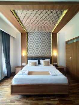 Hotel Preethi Classic Towers