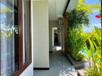 Djabu Seminyak Hotel