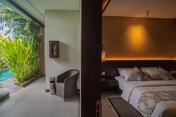 Djabu Seminyak Hotel
