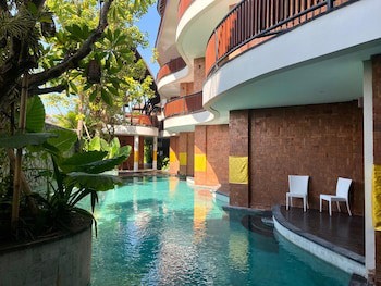 Djabu Seminyak Hotel