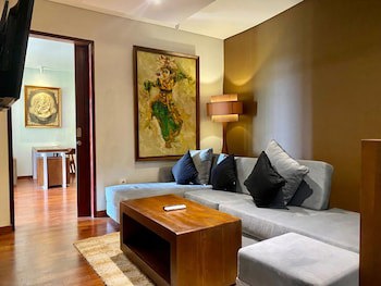 Djabu Seminyak Hotel