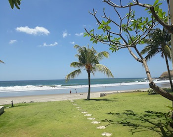 Hacienda Iguana Beach And Golf Resort