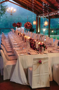 Amakhosi Safari Lodge And Spa