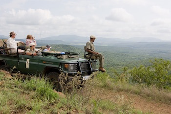 Amakhosi Safari Lodge And Spa