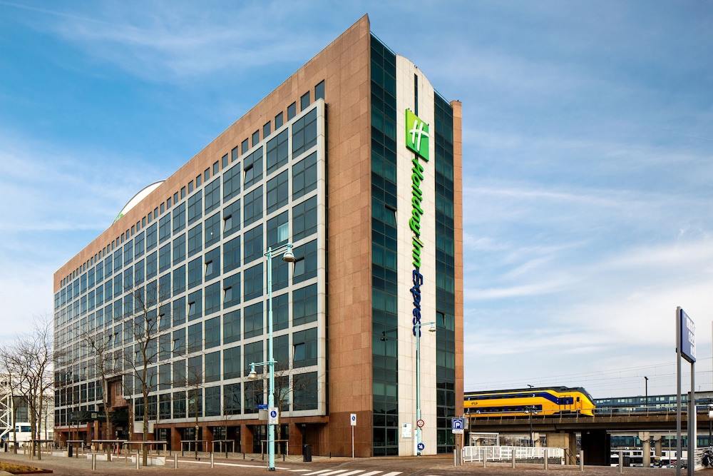 Holiday Inn Express Amsterdam - Sloterdijk Station by IHG