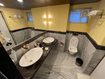 Cama Rajputana Club Resort
