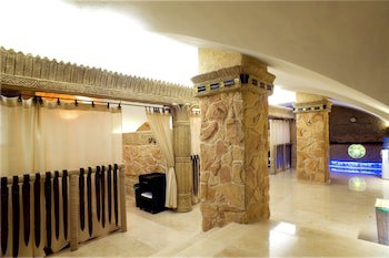 Tsunami Spa Hotel