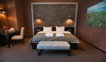 Tsunami Spa Hotel