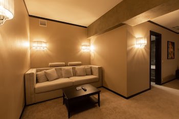 Tsunami Spa Hotel