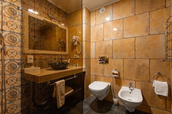 Tsunami Spa Hotel