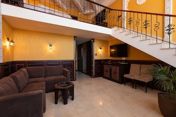 Tsunami Spa Hotel