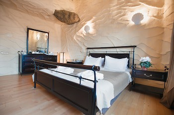 Tsunami Spa Hotel