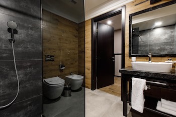 Tsunami Spa Hotel