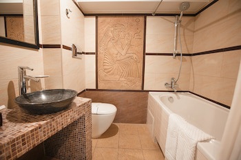 Tsunami Spa Hotel