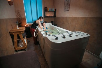 Tsunami Spa Hotel