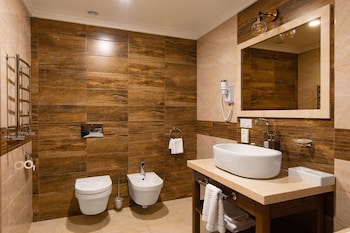 Tsunami Spa Hotel