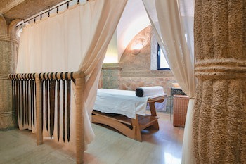 Tsunami Spa Hotel