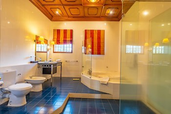 Muthu Sovereign Suites & Spa, Limuru Road, Nairobi