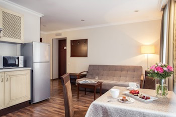 Greguar Hotel & Apartments