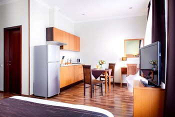 Greguar Hotel & Apartments