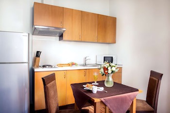 Greguar Hotel & Apartments