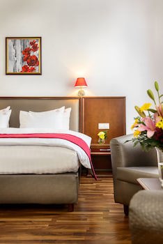 Greguar Hotel & Apartments