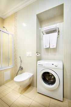 Greguar Hotel & Apartments