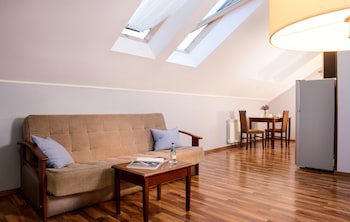 Greguar Hotel & Apartments