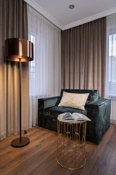 Greguar Hotel & Apartments