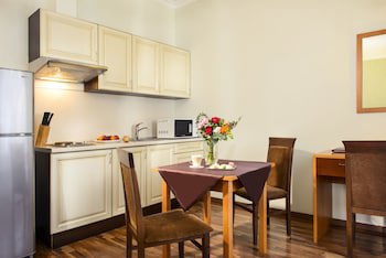 Greguar Hotel & Apartments
