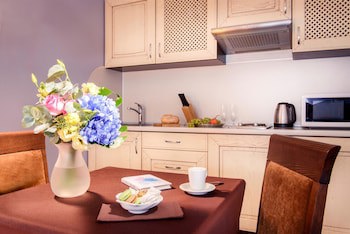 Greguar Hotel & Apartments