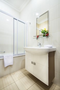 Greguar Hotel & Apartments