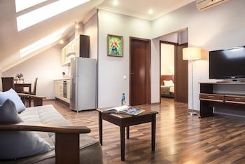 Greguar Hotel & Apartments