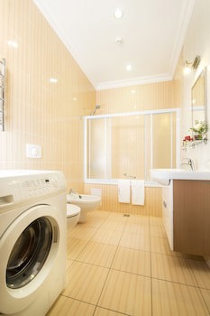 Greguar Hotel & Apartments