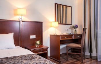Greguar Hotel & Apartments