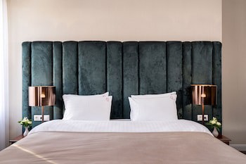 Greguar Hotel & Apartments