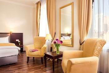 Greguar Hotel & Apartments