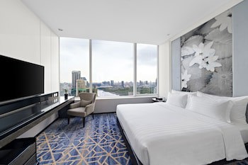 Grande Centre Point Hotel Terminal 21