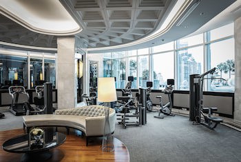 Grande Centre Point Hotel Terminal 21