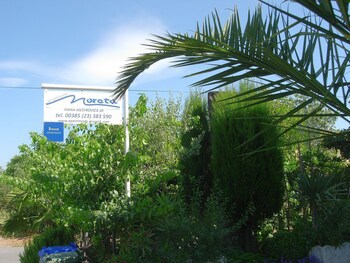 Apartments Moreta