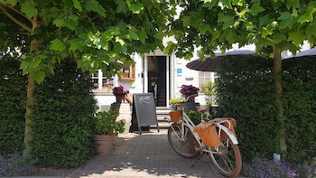 Au Nom De Dieu