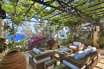 Villa Tamara 12 Adult Hotel