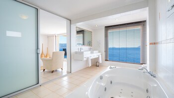 Villa Tamara 12 Adult Hotel