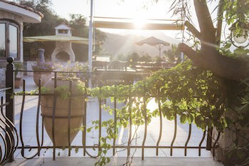 Villa Tamara 12 Adult Hotel