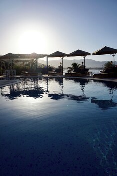 Villa Tamara 12 Adult Hotel
