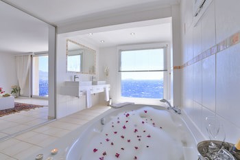 Villa Tamara 12 Adult Hotel