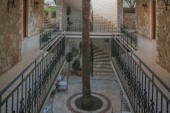 Villa Tamara 12 Adult Hotel