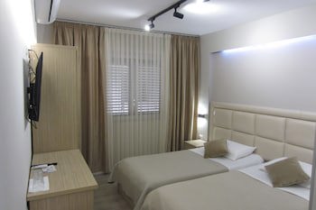 Freddy's Hotel