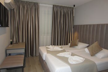 Freddy's Hotel