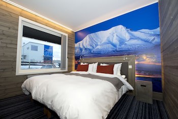 Svalbard Hotell - Polfareren